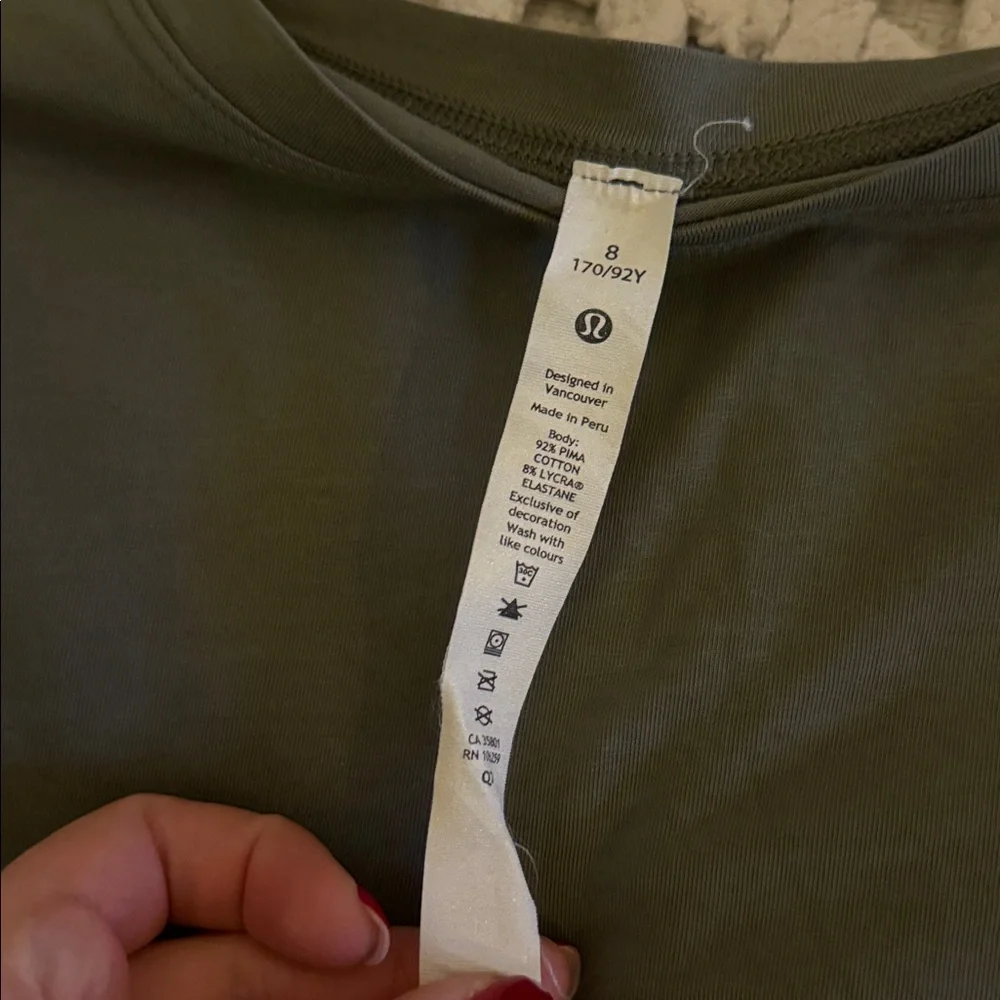 Lululemon Cates T-Shirt Grey Sage Size 8 - Picture 3 of 5